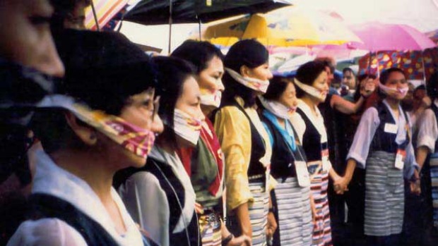 Tibetan Women: Devotedly Defiant